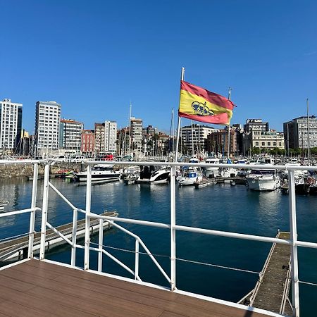 Casa Flotante Gijon Ξενοδοχείο Εξωτερικό φωτογραφία